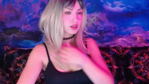 Aubrey online show from December 16, 9:09 pm