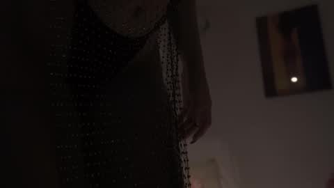 Snapshot of aura_sensual chatting on September 14, 12:41 am . online show from September 14, 12:41 am