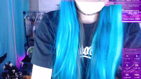 Snapshot of auragotchi chatting on December 12, 11:25 pm Aurora  Aura online show from December 12, 11:25 pm