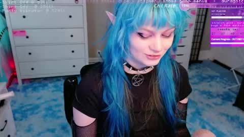 Snapshot of auragotchi chatting on October 4, 9:19 pm Aurora  Aura online show from October 4, 9:19 pm