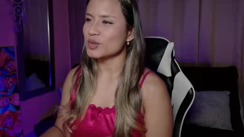 aurora_collins08 online show from November 21, 6:10 pm