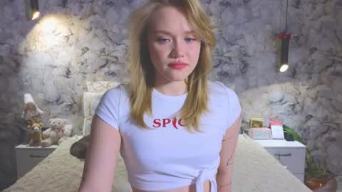 Kate online show from March 3, 6:14 pm