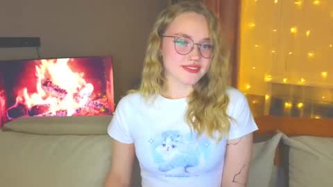 Kate online show from December 12, 4:43 pm