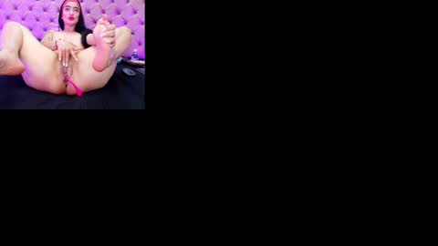 Snapshot of auroraa_miller chatting on September 28, 12:10 pm auroraa_miller online show from September 28, 12:10 pm