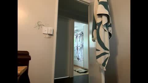 Milf4u online show from December 16, 3:34 am