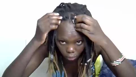 autumnbeagle online show from October 7, 11:47 am