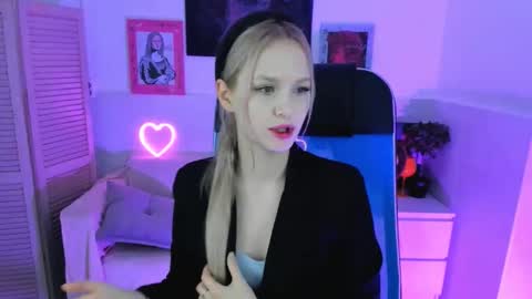 Ava nonude online show from October 18, 2:20 pm