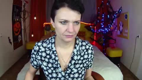 avasaturnian online show from October 20, 12:41 pm