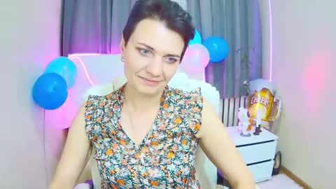 avasaturnian online show from September 17, 12:14 pm