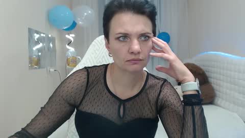 avasaturnian online show from September 23, 12:36 pm