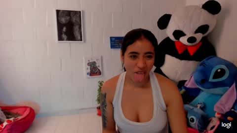 Snapshot of ave_fenix69 chatting on February 9, 7:52 pm Valery -- online show from February 9, 7:52 pm