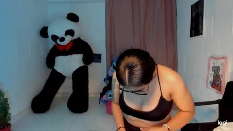 Snapshot of ave_fenix69 chatting on January 22, 2:26 am Valery -- online show from January 22, 2:26 am