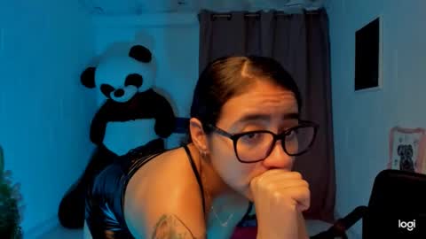 Snapshot of ave_fenix69 chatting on January 17, 2:08 am Valery -- online show from January 17, 2:08 am