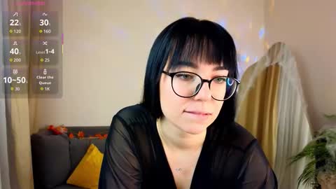 Avelyne online show from October 30, 11:39 pm