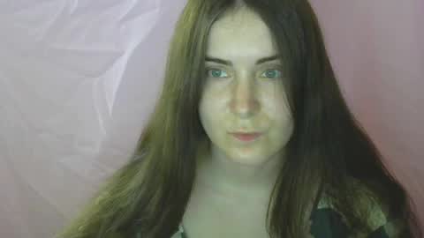 avialenne online show from May 4, 9:13 am