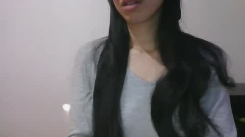 Snapshot of axuepetitt chatting on January 27, 4:11 pm axue online show from January 27, 4:11 pm