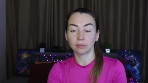 Snapshot of ay_kiss_jully chatting on February 28, 8:20 am Jully online show from February 28, 8:20 am