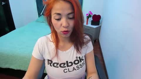 Aylin online show from October 3, 1:49 pm