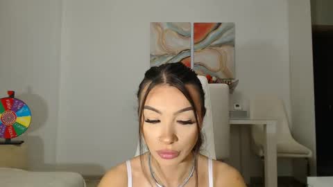 Snapshot of aylinhoney chatting on March 9, 1:46 am Aylin online show from March 9, 1:46 am