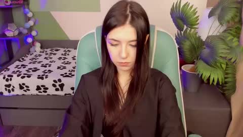 Snapshot of azaliya_haze chatting on October 11, 10:42 am Azaliya online show from October 11, 10:42 am