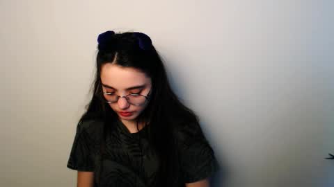 azumi_chan_ online show from December 3, 7:22 am