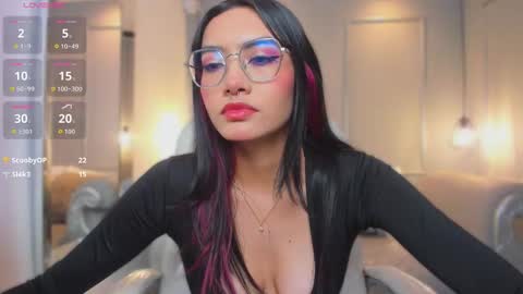 Azura online show from February 3, 7:18 pm