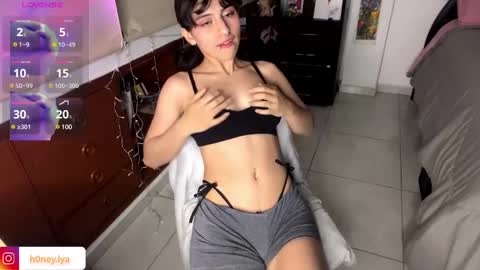 Lyanna online show from February 13, 12:02 am