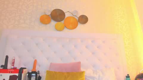 Anny online show from November 8, 5:01 am