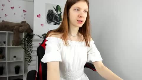 Evalena maybe just Eva online show from February 11, 4:55 am