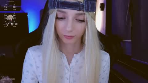 baby gopn1k online show from February 11, 3:18 pm