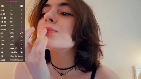 Emily online show from April 1, 7:31 am