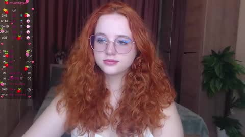 Snapshot of baby_little_fox chatting on October 9, 11:36 am baby_little_fox online show from October 9, 11:36 am