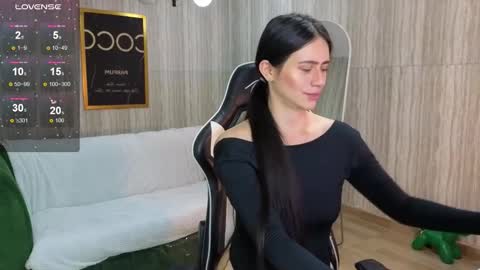 Snapshot of baby_lush_t chatting on October 15, 8:55 pm Bella online show from October 15, 8:55 pm