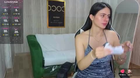 Snapshot of baby_lush_t chatting on October 11, 7:38 pm Bella online show from October 11, 7:38 pm