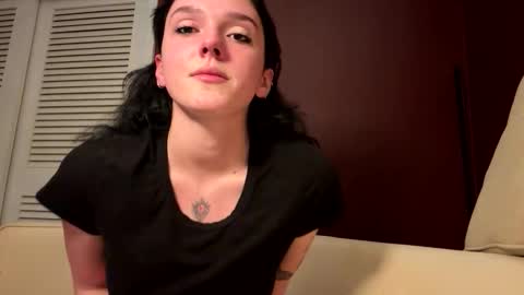 babyfrosting online show from April 19, 5:07 am