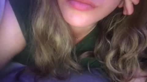 babyhoney333 online show from May 2, 12:03 am
