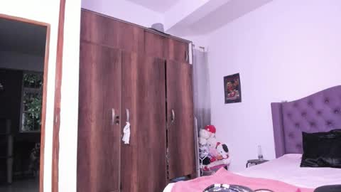 Bratty Lanita - independent online show from January 6, 2:15 am