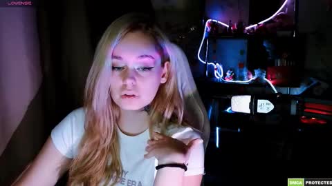 Lin online show from February 22, 5:25 pm