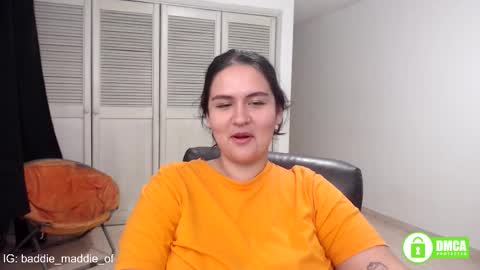 Snapshot of baddie_maddie_ chatting on September 29, 7:13 am want custom text me through my snap 3 online show from September 29, 7:13 am