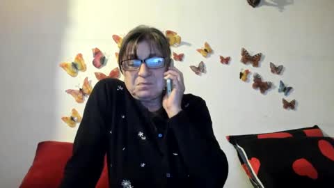Snapshot of badgg chatting on January 1, 3:24 pm Gina online show from January 1, 3:24 pm