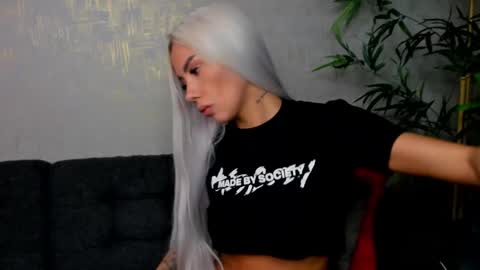 Snapshot of bailey_rush chatting on February 25, 7:42 am bailey_rush online show from February 25, 7:42 am