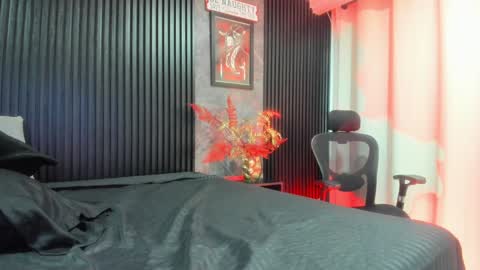 Snapshot of bambiiqueen chatting on December 23, 11:47 am Bambi   730am-1400 hrs online show from December 23, 11:47 am