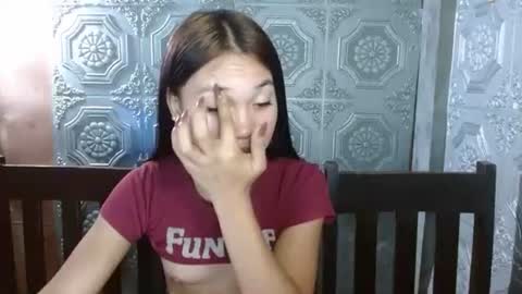 baninay810654 online show from October 26, 2:18 am