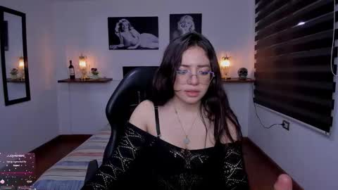 Snapshot of barbara_joness chatting on October 22, 8:14 pm Barbara online show from October 22, 8:14 pm