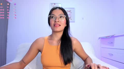 Snapshot of barbie_brunette3 chatting on February 6, 3:06 am  independet model online show from February 6, 3:06 am