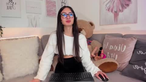 Snapshot of barbie_ev chatting on February 28, 5:04 am Barbara online show from February 28, 5:04 am