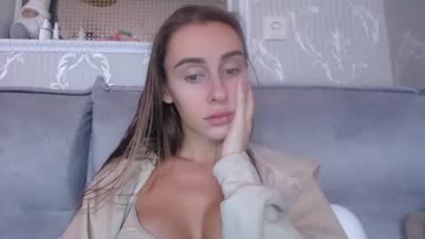 Snapshot of barbie_giirls_ chatting on October 6, 8:09 am Kate online show from October 6, 8:09 am