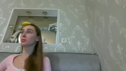 Snapshot of barbie_giirls_ chatting on March 9, 5:17 pm Kate online show from March 9, 5:17 pm