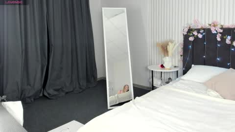 Barbie Staze online show from October 22, 2:27 am