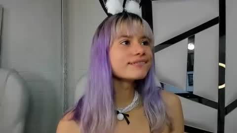 Snapshot of barbieambarx chatting on October 18, 2:20 pm Barbie online show from October 18, 2:20 pm